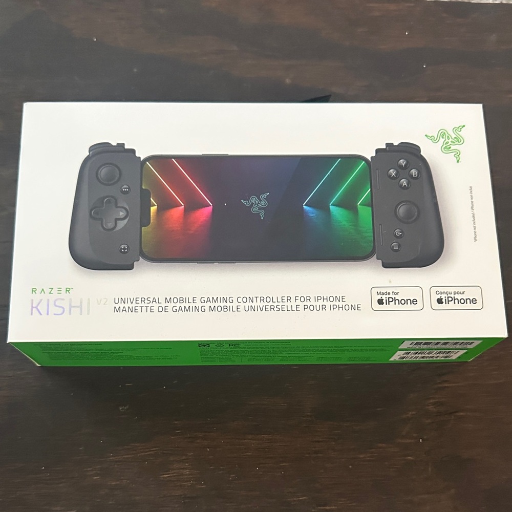 “Razer Kishi V2 iPhone Mobile Gaming Controller – Open Box Excellent”